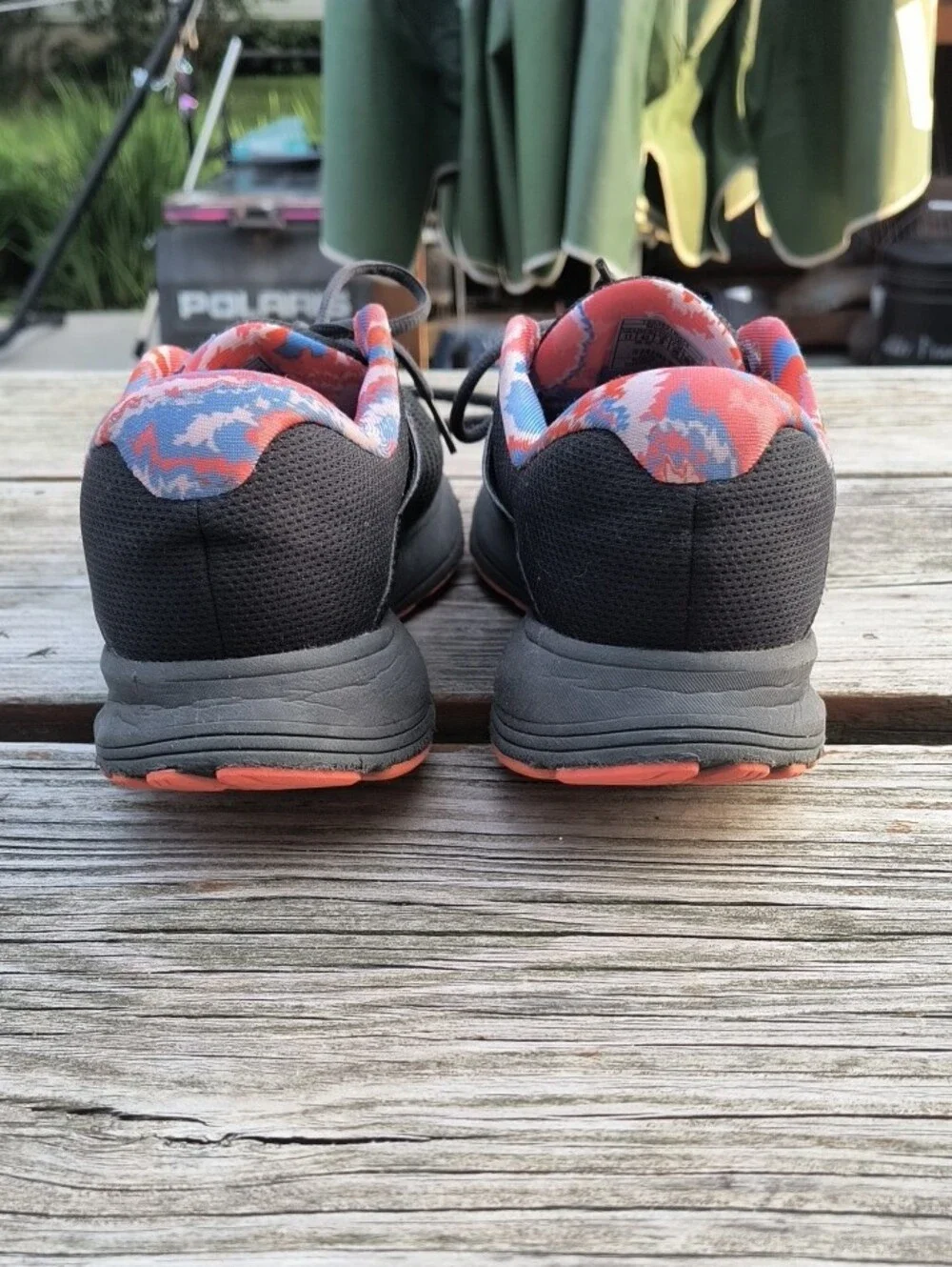 Brooks Range 2 Running Shoes with Coral and Light Blue Accents Women's Size 11